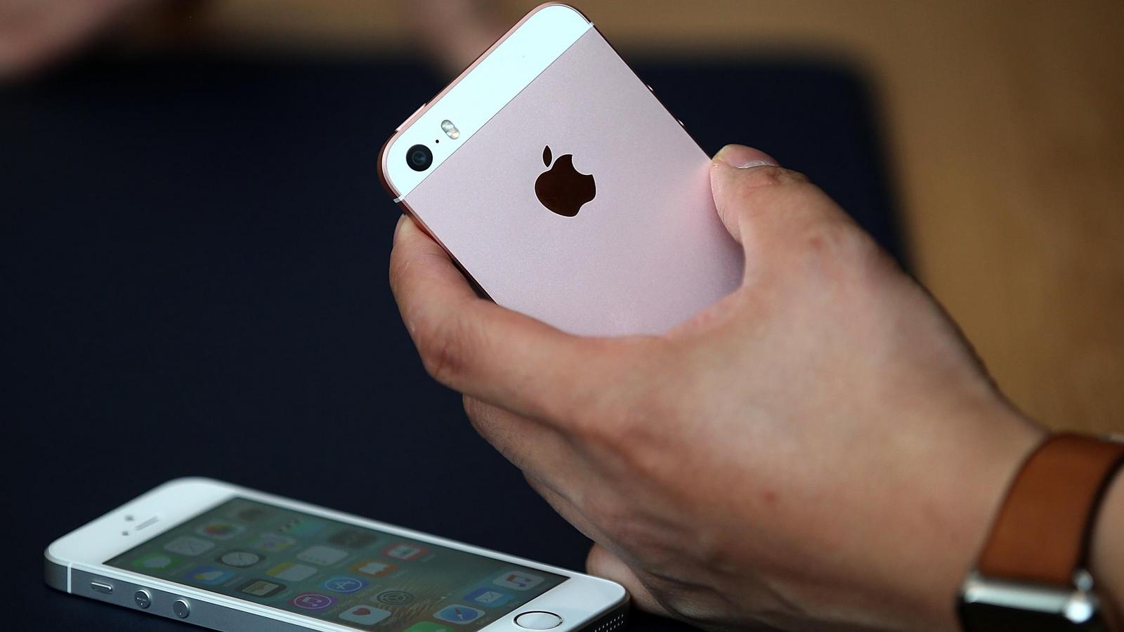 iPhone SE at the start of sales was less popular than the new iPad Pro