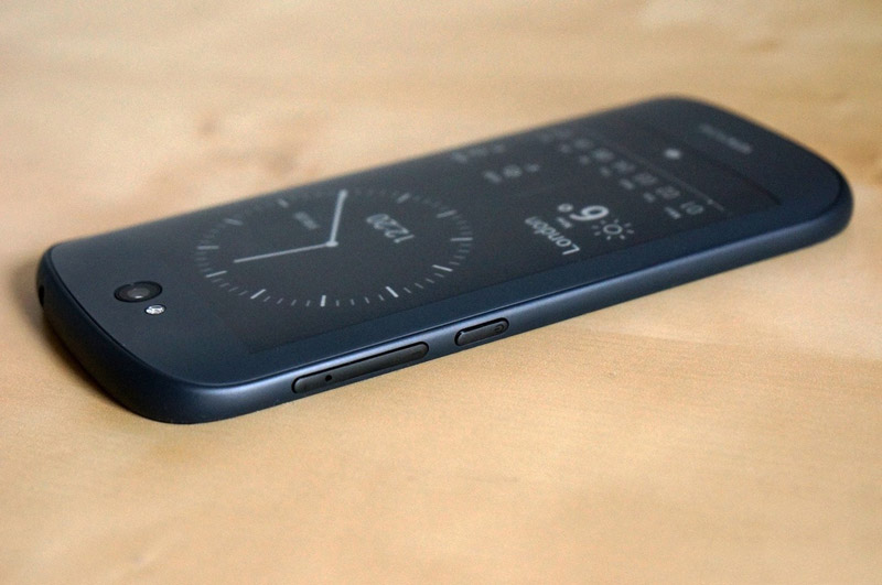 YotaPhone 3 will be released in two versions, with a new design and a more capacious battery YotaPhone 3 will be released in two versions, with a new design and a more capacious battery