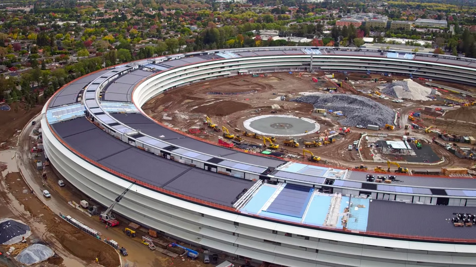 Looks like the interior of Apple Campus 2 Looks like the interior of Apple Campus 2