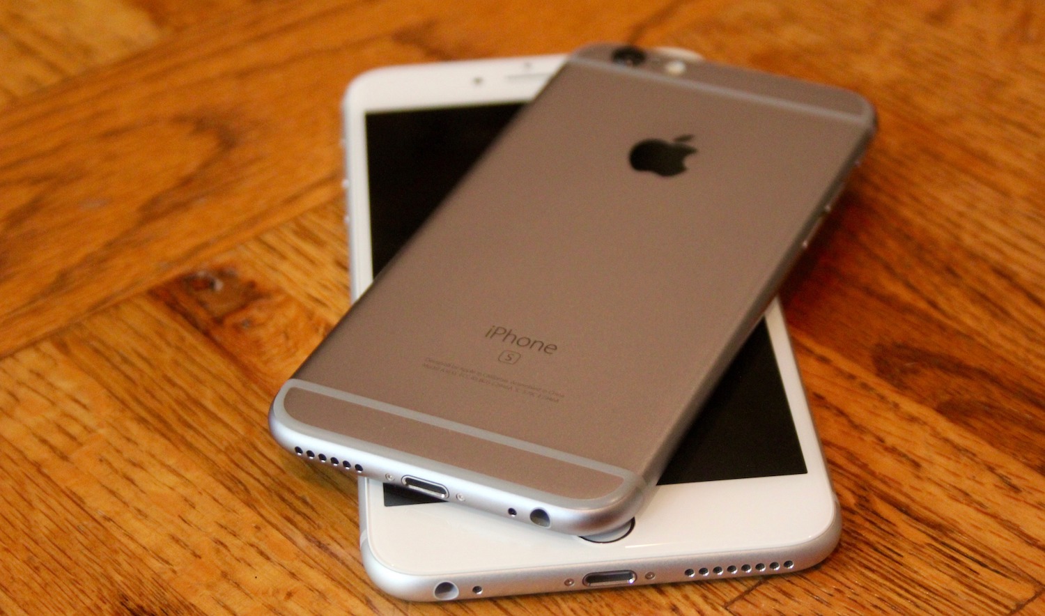 iPhone 6s ignited after charging iPhone 6s ignited after charging