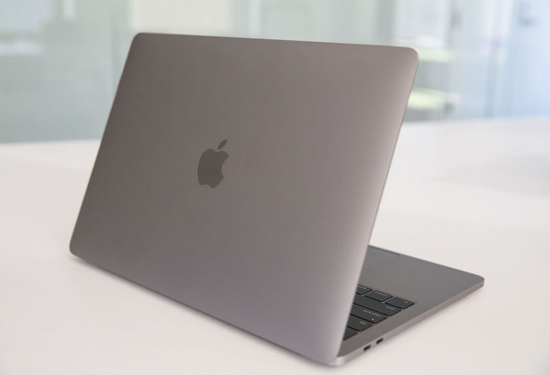 Consumer Reports agreed to repeat the tests of autonomy of the new MacBook Pro Apple after a disturbance Consumer Reports agreed to repeat the tests of autonomy of the new MacBook Pro Apple after a disturbance