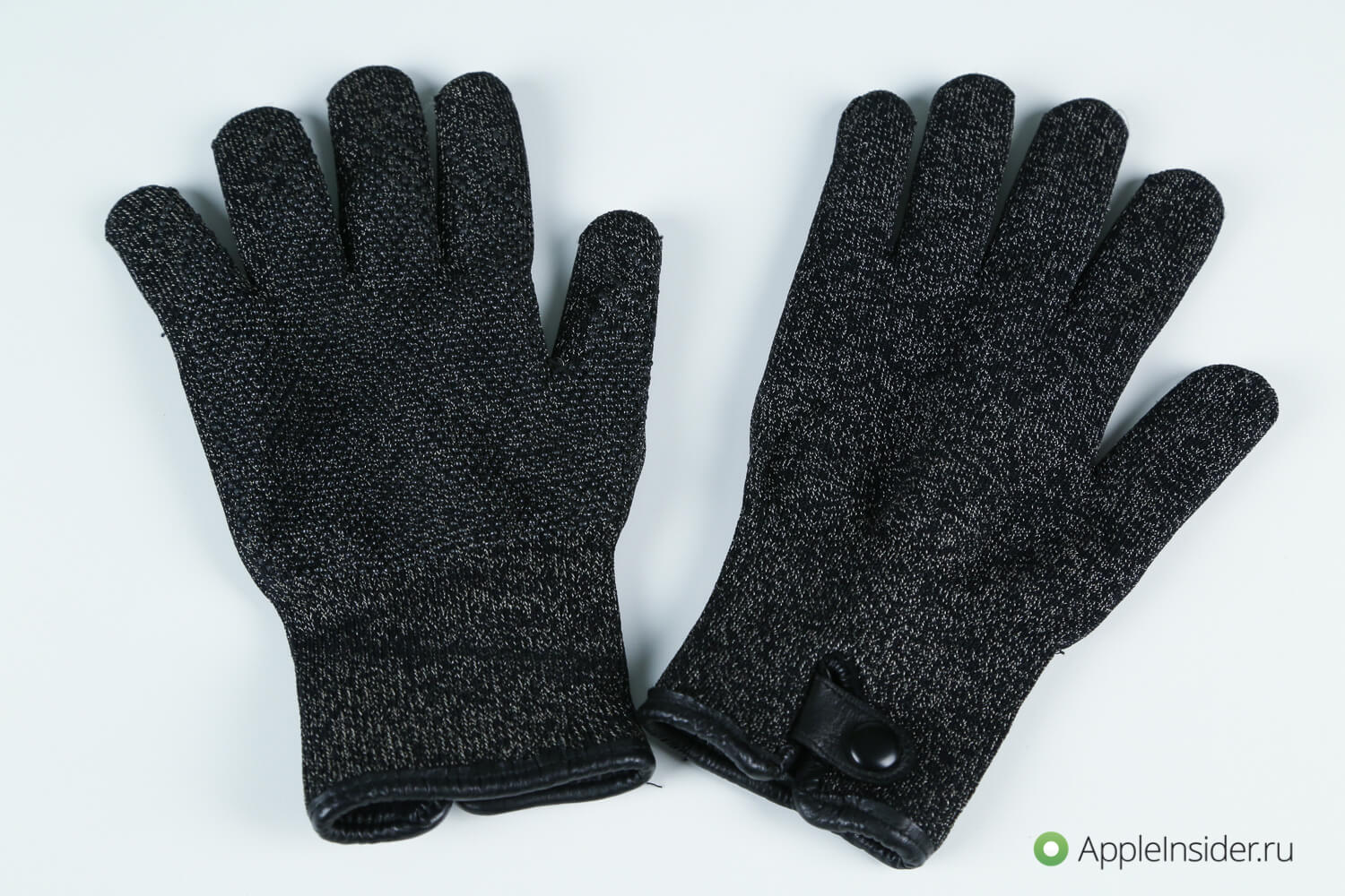 These gloves will be useful to every owner of iPhone in Russia These gloves will be useful to every owner of iPhone in Russia