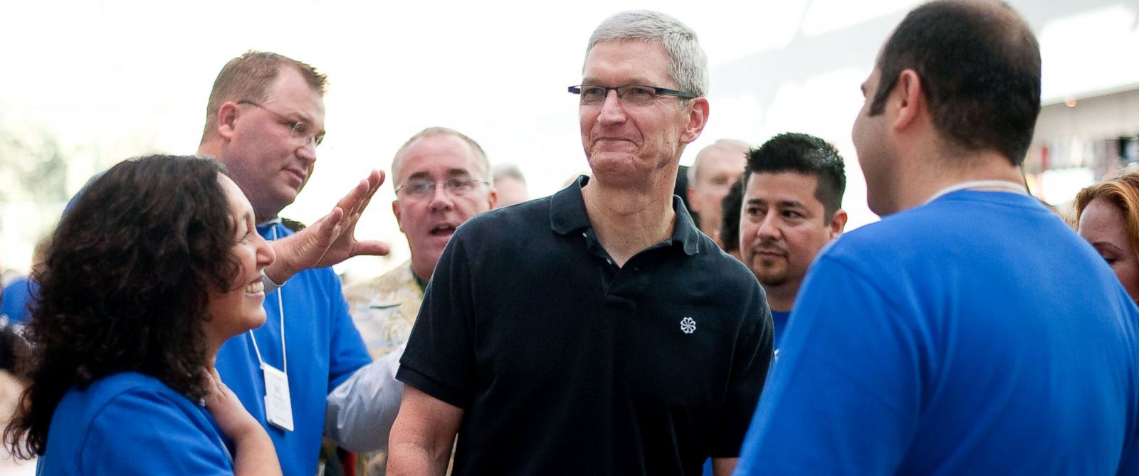 Apple came into open conflict with Donald trump Apple came into open conflict with Donald trump