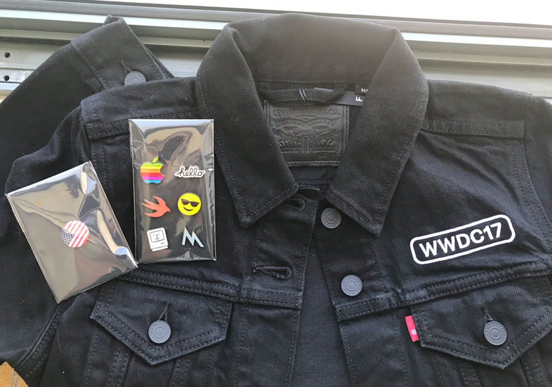 Apple gives members 2017 WWDC badges and denim jacket with the conference logo Apple gives members 2017 WWDC badges and denim jacket with the conference logo