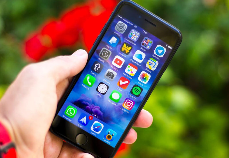 "VKontakte" will give the iPhone 7 Plus for the new site interface "VKontakte" will give the iPhone 7 Plus for the new site interface