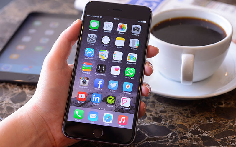 Will Samsung beat iPhone?