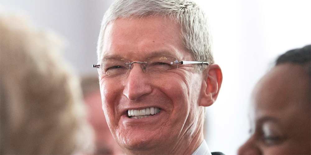 Tim cook sold a quarter of a million shares of Apple Tim cook sold a quarter of a million shares of Apple