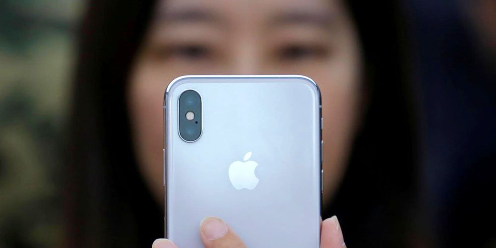 The number of defectors from Android to iOS has increased due to iPhone X