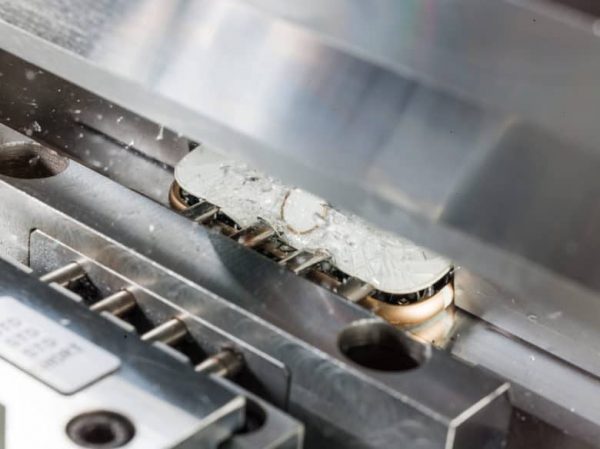 Apple made a new robot to destroy the old iPhone Apple made a new robot to destroy the old iPhone