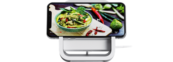 Logitech has teamed up with Apple has developed a wireless charging for iPhone