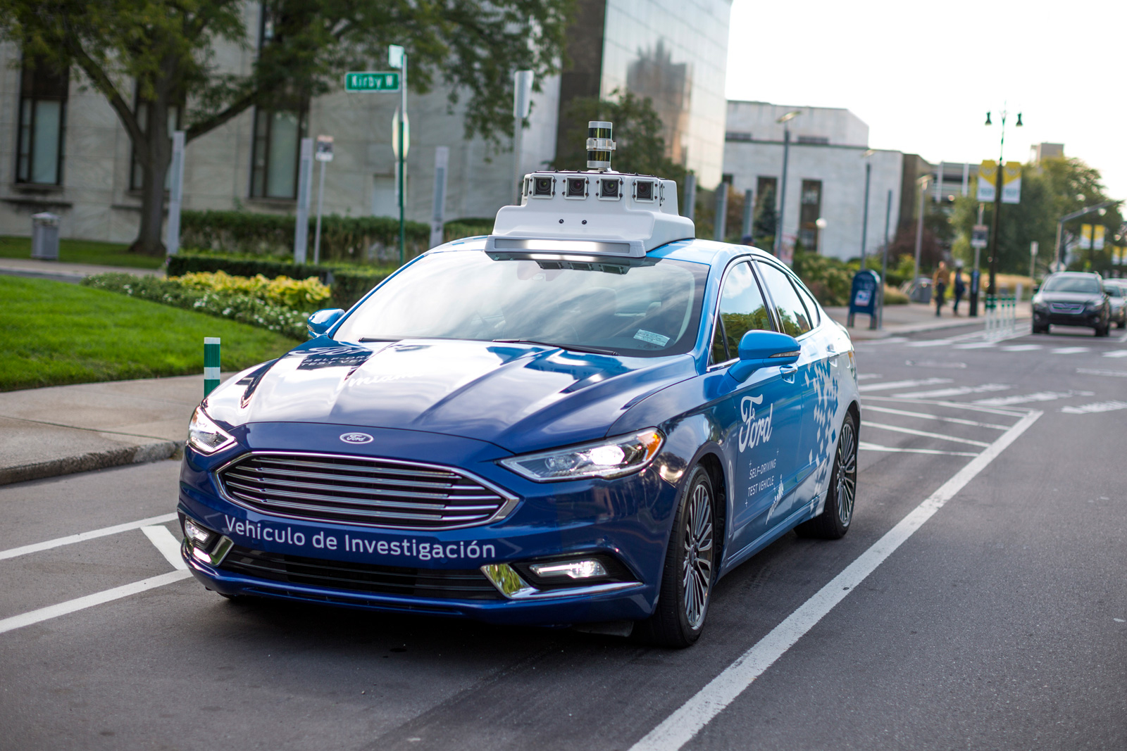 Patent Ford makes controlling Autonomous cars in a mobile game Patent Ford makes controlling Autonomous cars in a mobile game