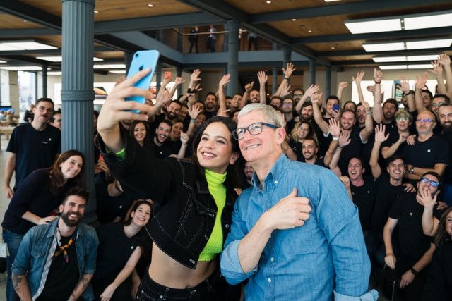 Tim cook visited Spain to attend the launch of HomePod