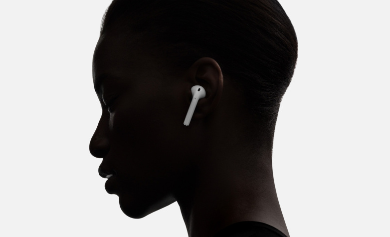 The network got pictures of the 2 AirPods, which may go out before the end of this year The network got pictures of the 2 AirPods, which may go out before the end of this year