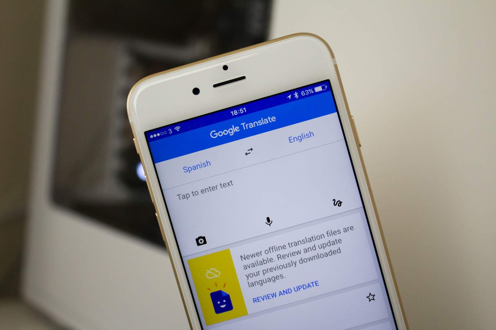 How to use translator for iPhone without Internet