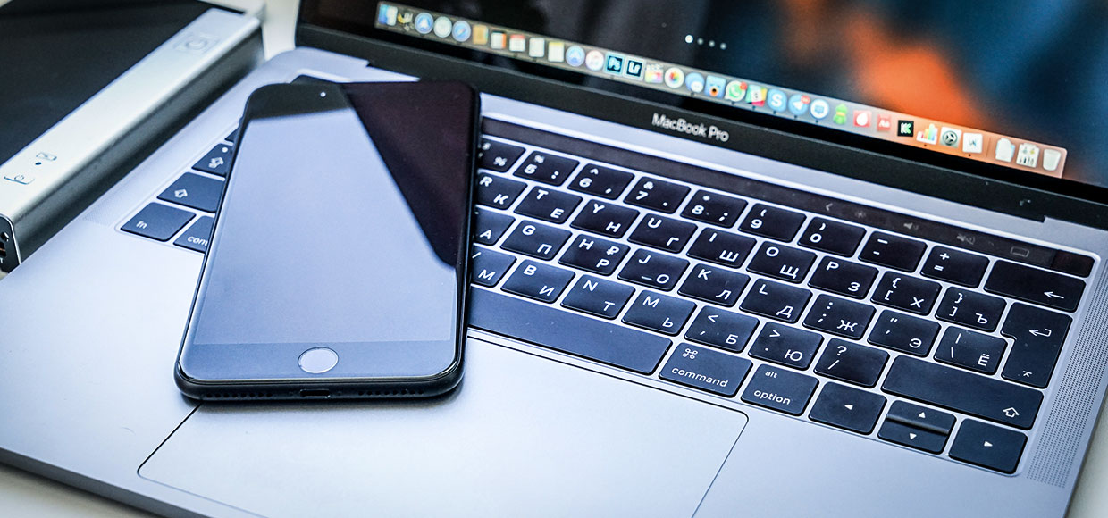 How to set AutoCorrect text on iPhone