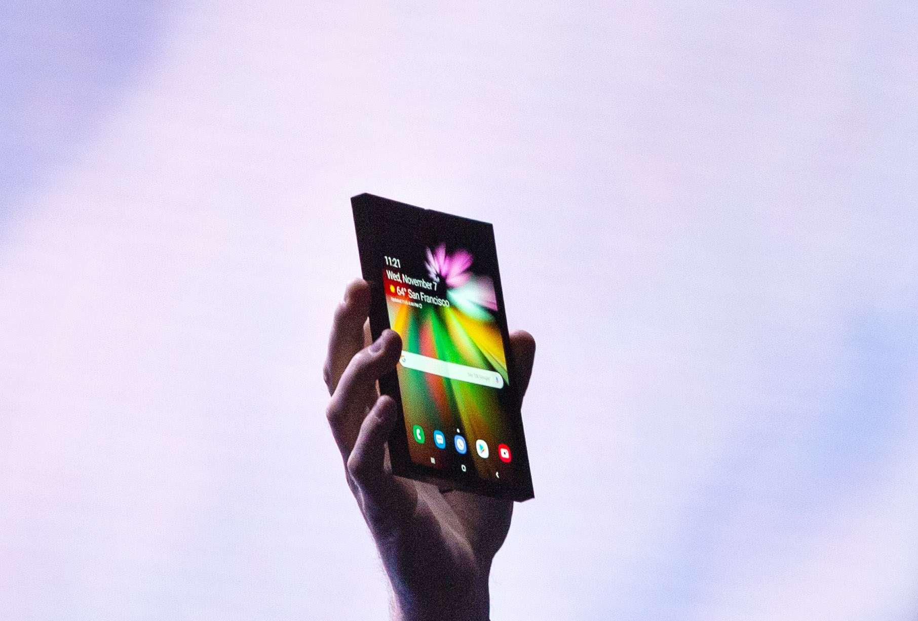 Samsung introduced a smartphone with a folding display, but again this is a prototype Samsung introduced a smartphone with a folding display, but again this is a prototype