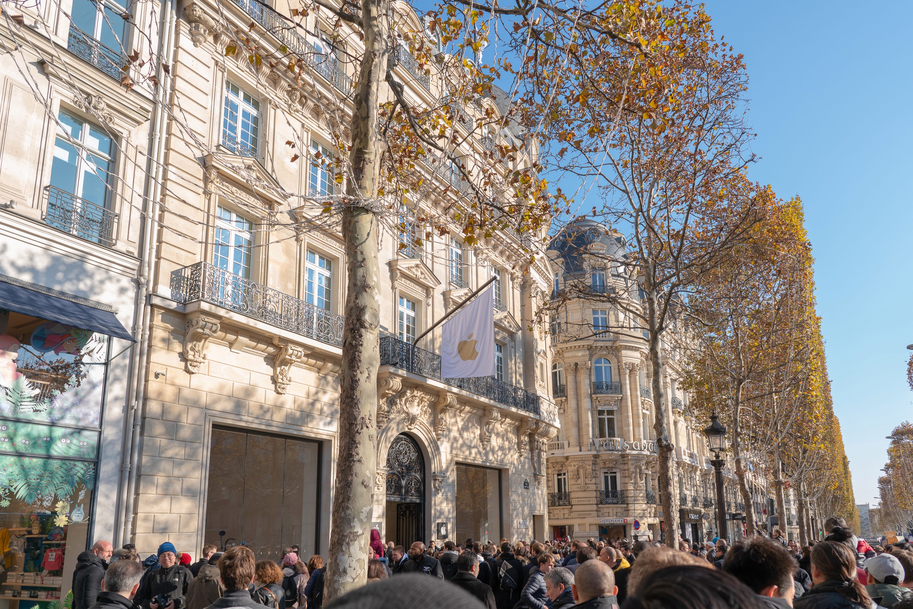 As Apple turned a historic building in the most beautiful Apple Store As Apple turned a historic building in the most beautiful Apple Store