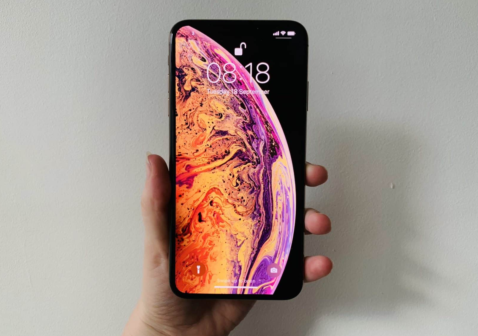 American has filed a lawsuit against Apple because of the cut to the iPhone XS Max American has filed a lawsuit against Apple because of the cut to the iPhone XS Max