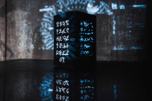 "Yandex.Station" from the artist of the Painting of the Stripes will cost 15 thousand rubles "Yandex.Station" from the artist of the Painting of the Stripes will cost 15 thousand rubles