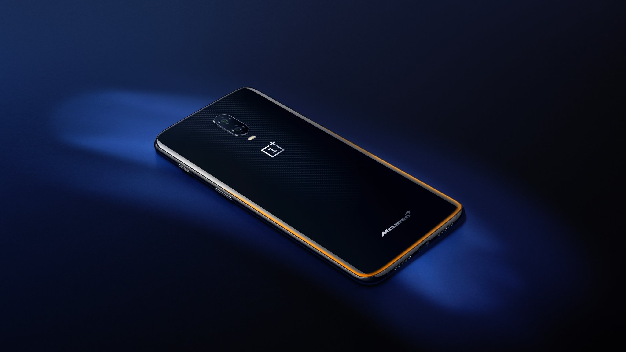 Unique than a special version of the OnePlus 6T McLaren Edition Unique than a special version of the OnePlus 6T McLaren Edition