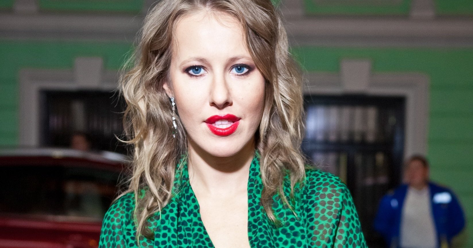 Samsung sues Ksenia Sobchak for the iPhone X Samsung sues Ksenia Sobchak for the iPhone X
